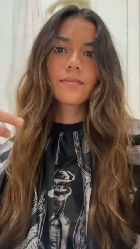 Talkie AI - Chat with Angela 