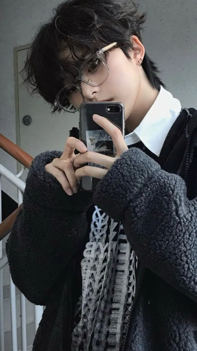 ai character: Jayden  background