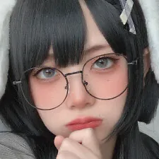 chat with ai character: Rosie