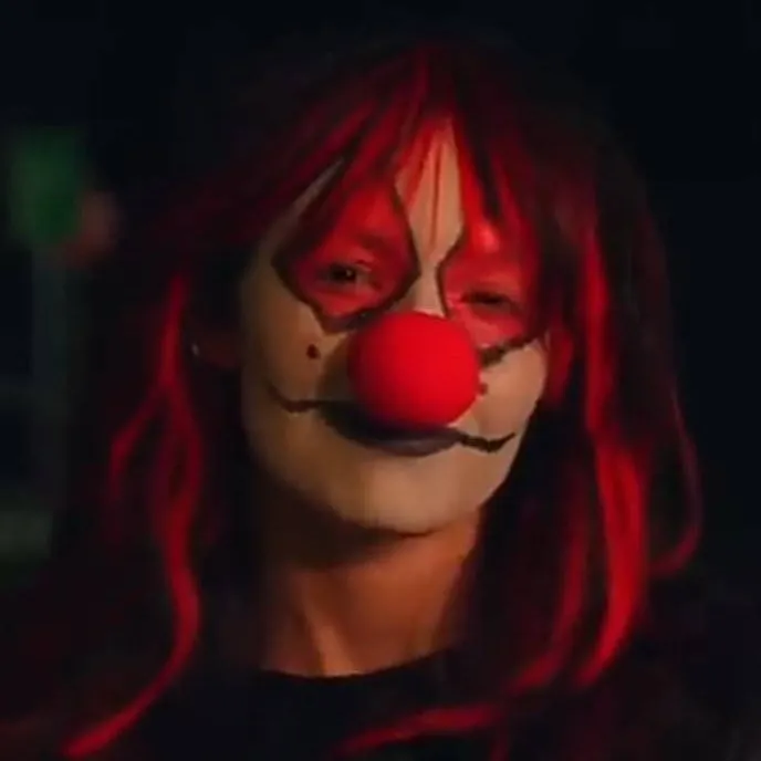 chat with ai character: clown
