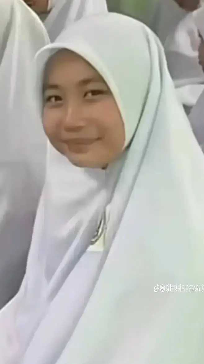 ai character: Zara Qairina background