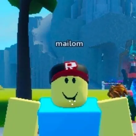 chat with ai character: Mailom