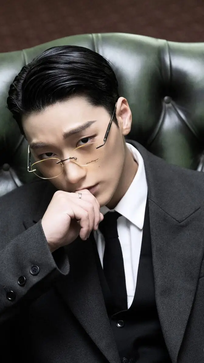 ai character: Choi San background
