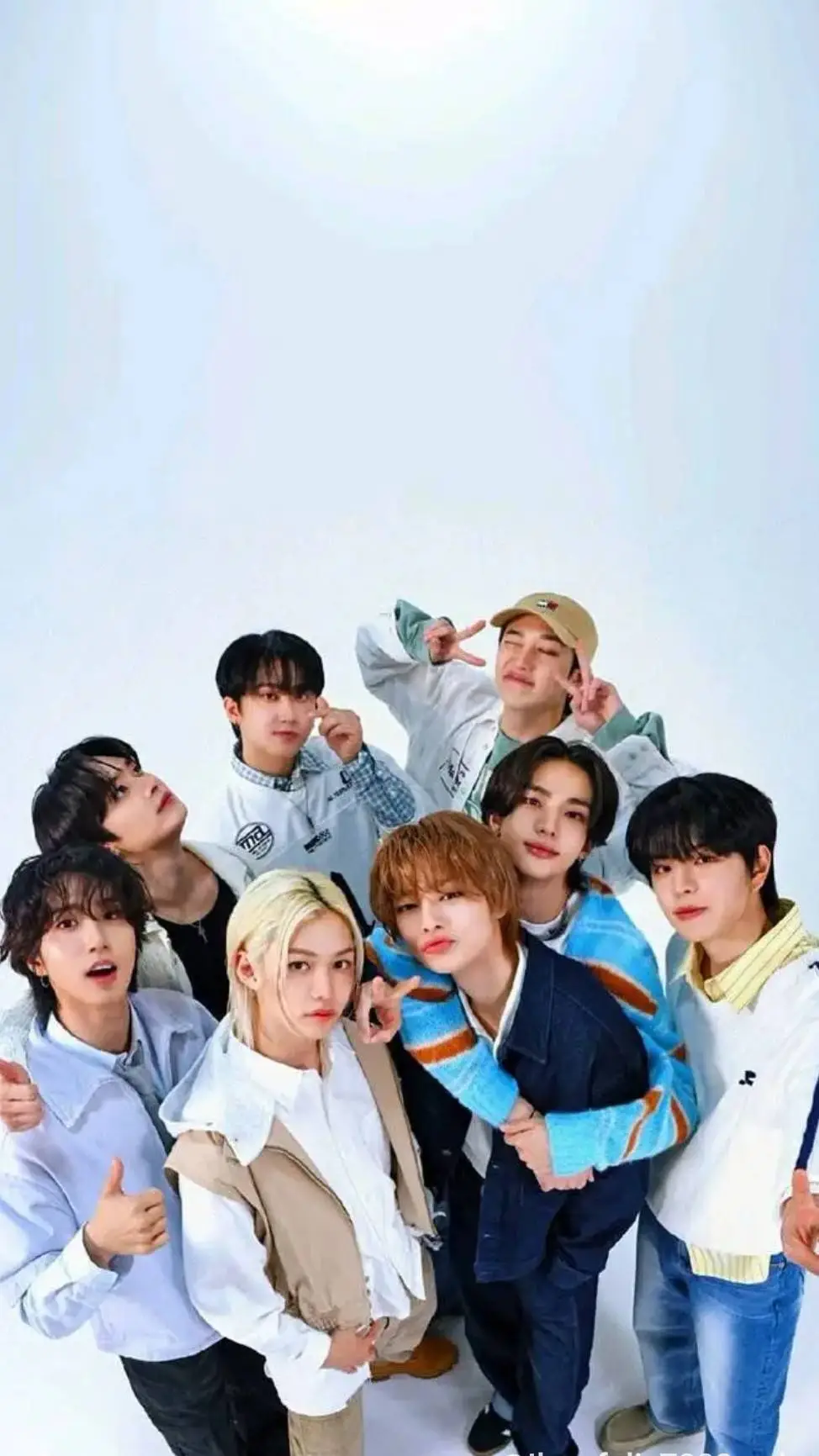 ai character: STRAY KIDS  background