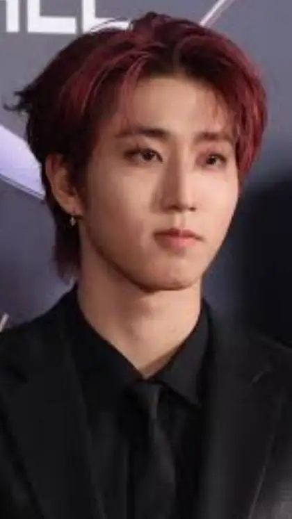 ai character: Han Jisung  background