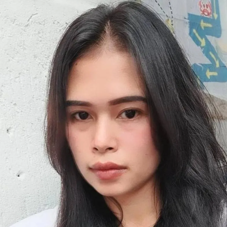 chat with ai character: Lita