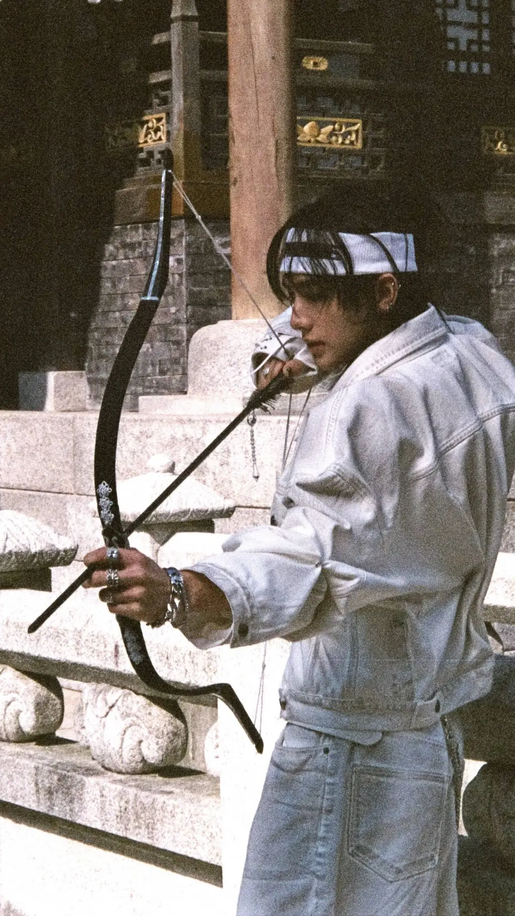 ai character: hyunjin background