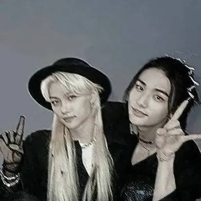 chat with ai character: Hyunlix Ni-ki 