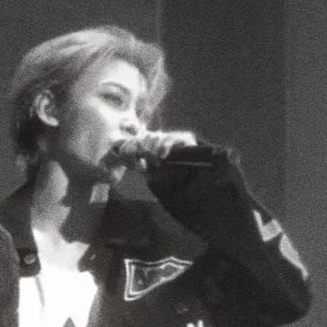 chat with ai character: Felix pijany