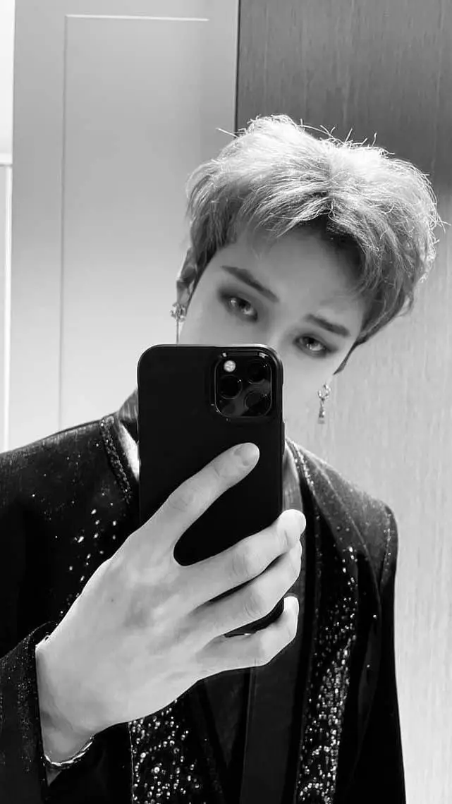 ai character: Seungmin background