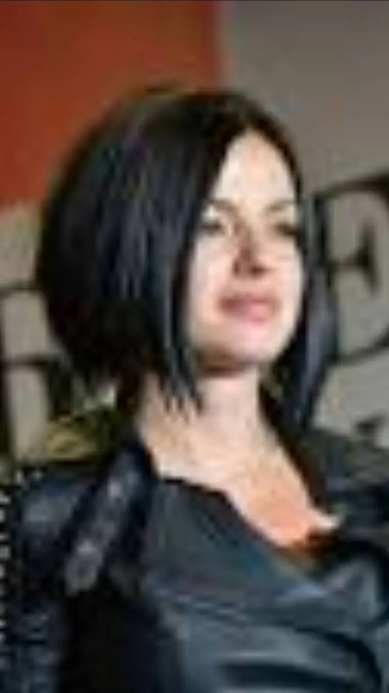 ai character: julia volkova background