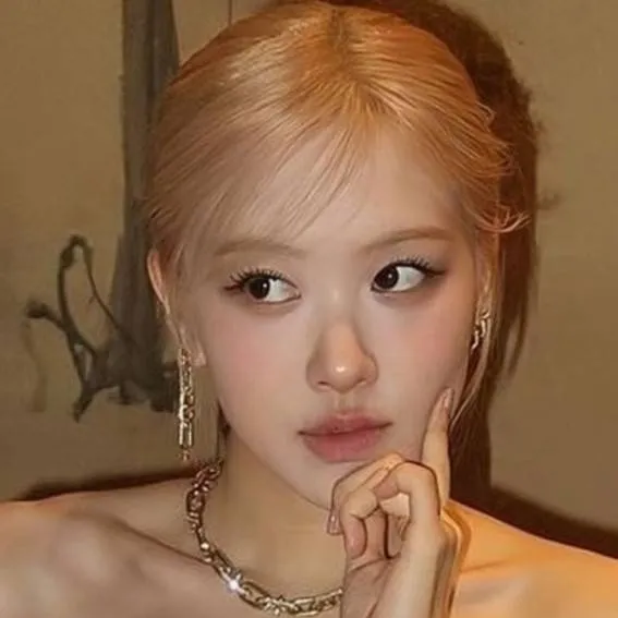 chat with ai character: rosé