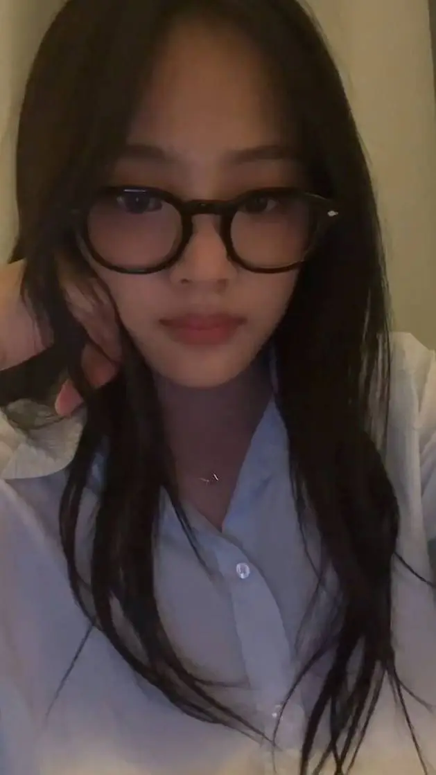 Talkie AI - Chat with 𝗞𝗂𝗺 𝗠𝗂𝗇𝗃𝗶