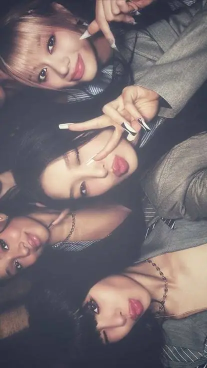 ai character: Kateye (group) background