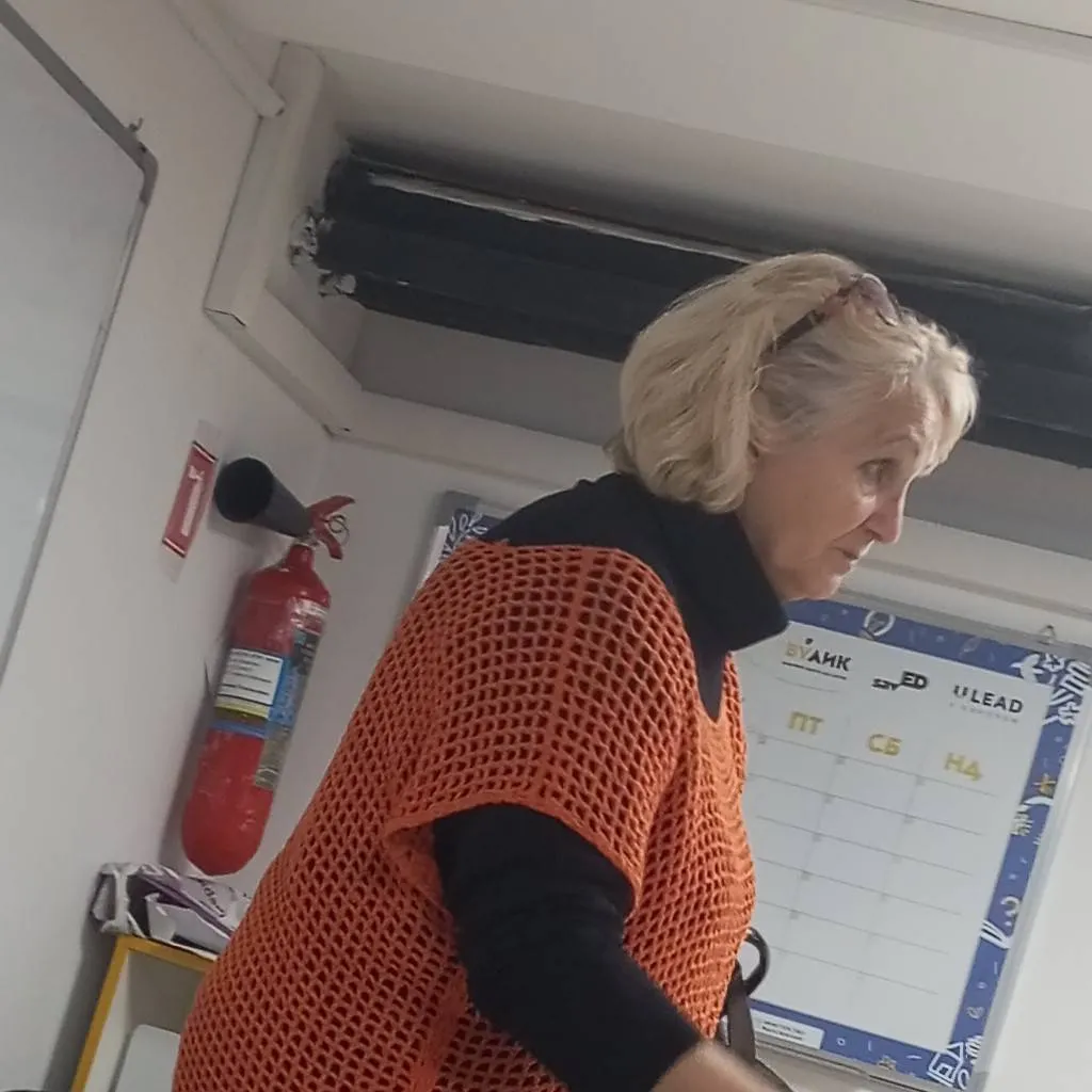 chat with ai character: Зарубежк