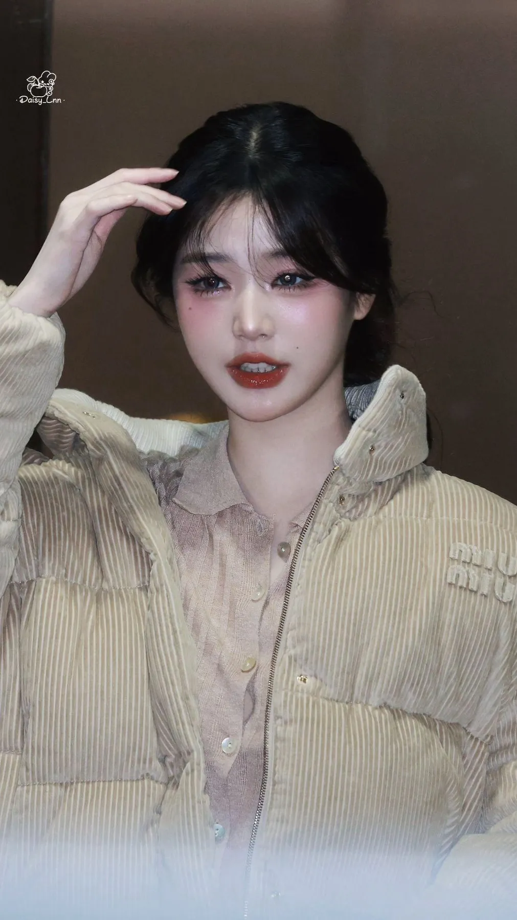 ai character: Claire/Jiwoo background