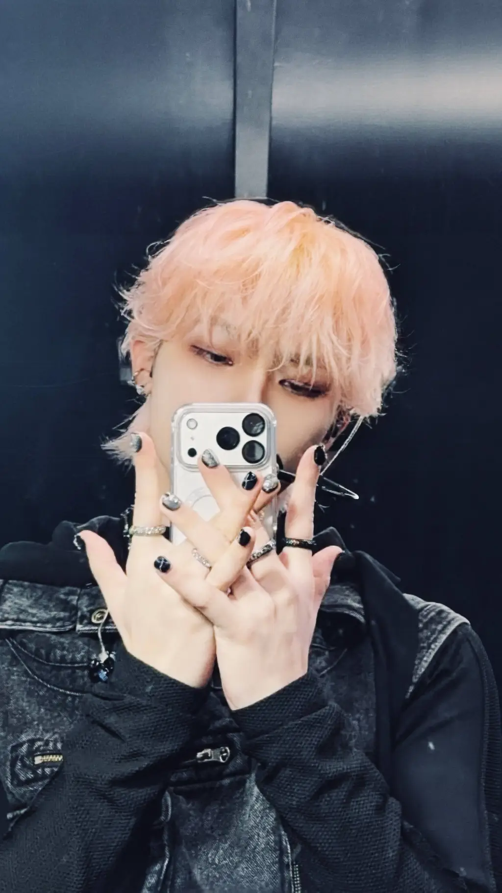 ai character: Nicholas and team background