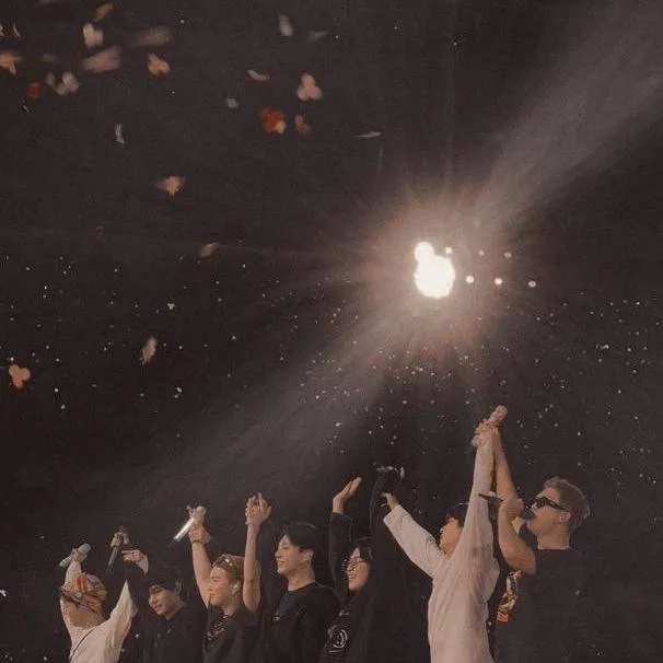 chat with ai character: BTS