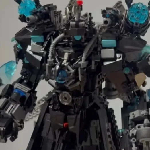 chat with ai character: Lego utcm