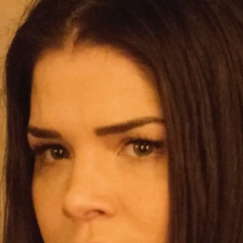 chat with ai character: The 100