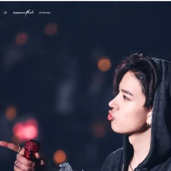 chat with ai character: Heeseung😍❤️