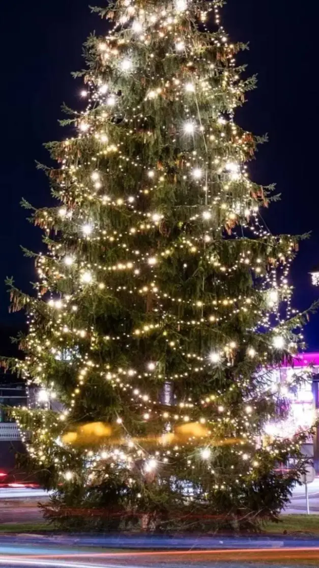 ai character: Андрей  background