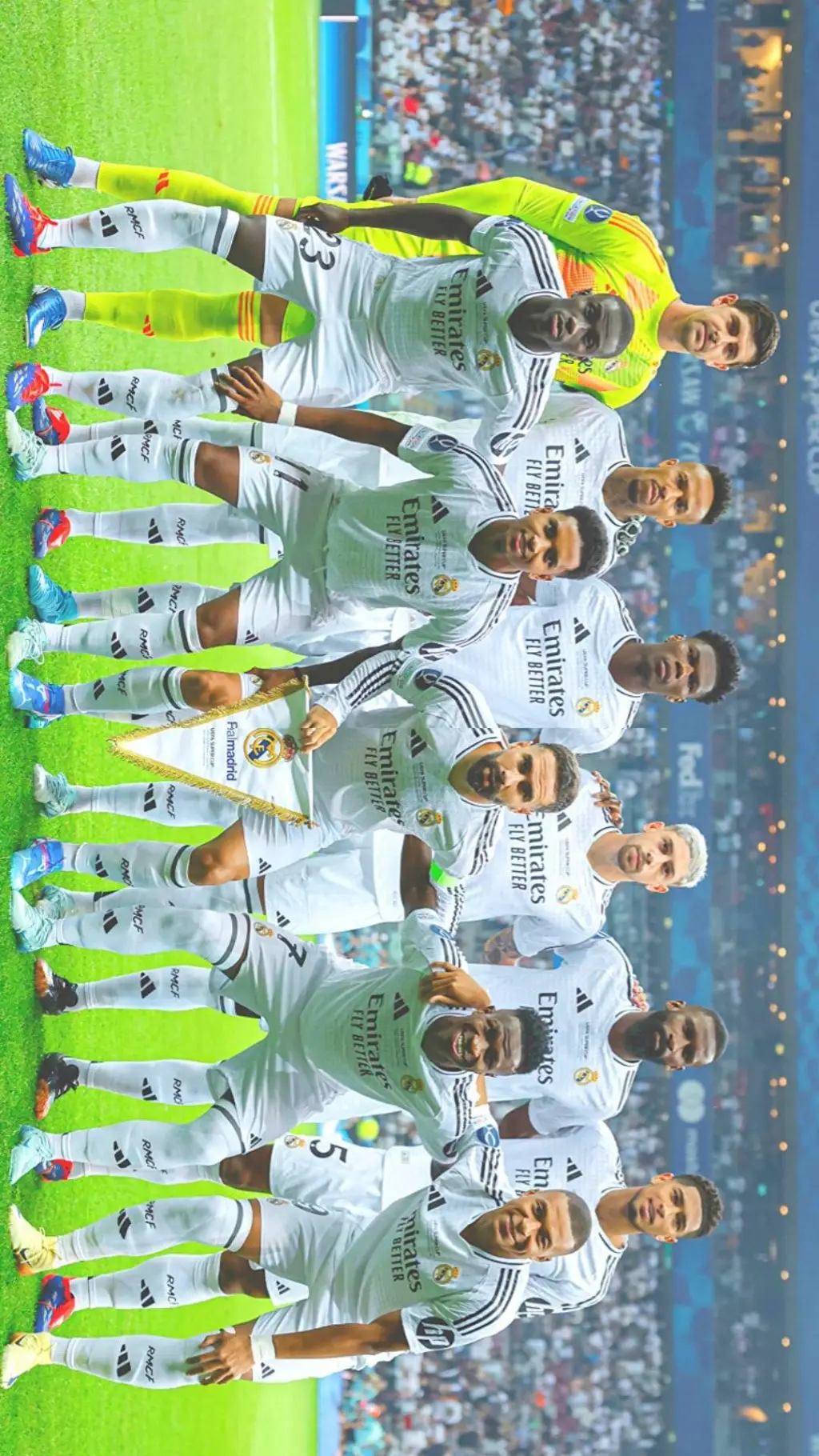 ai character: Реал  background