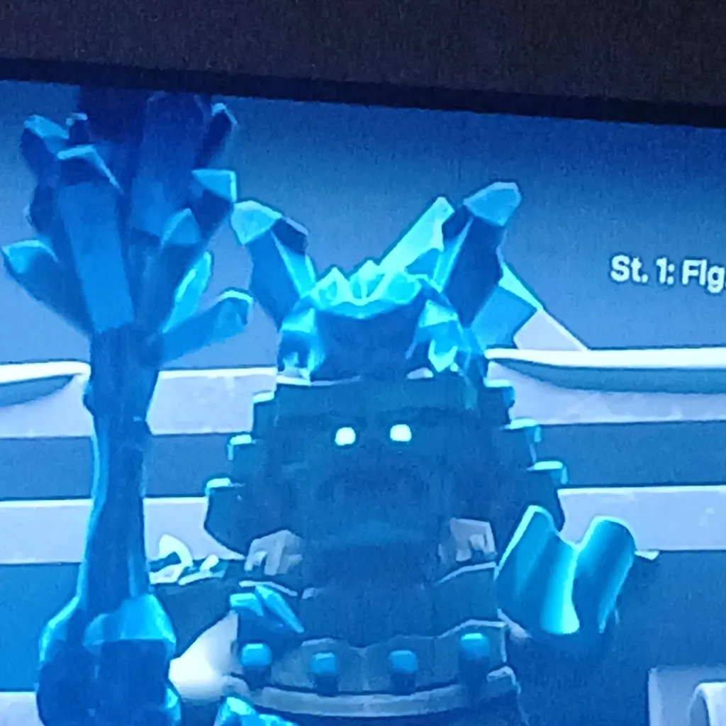 chat with ai character: eiskaiser