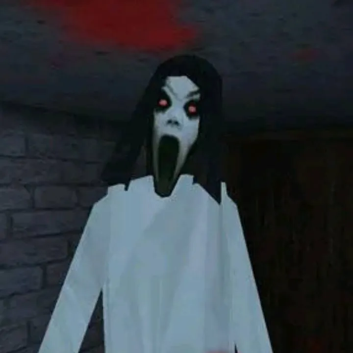 chat with ai character: Slendrina👻