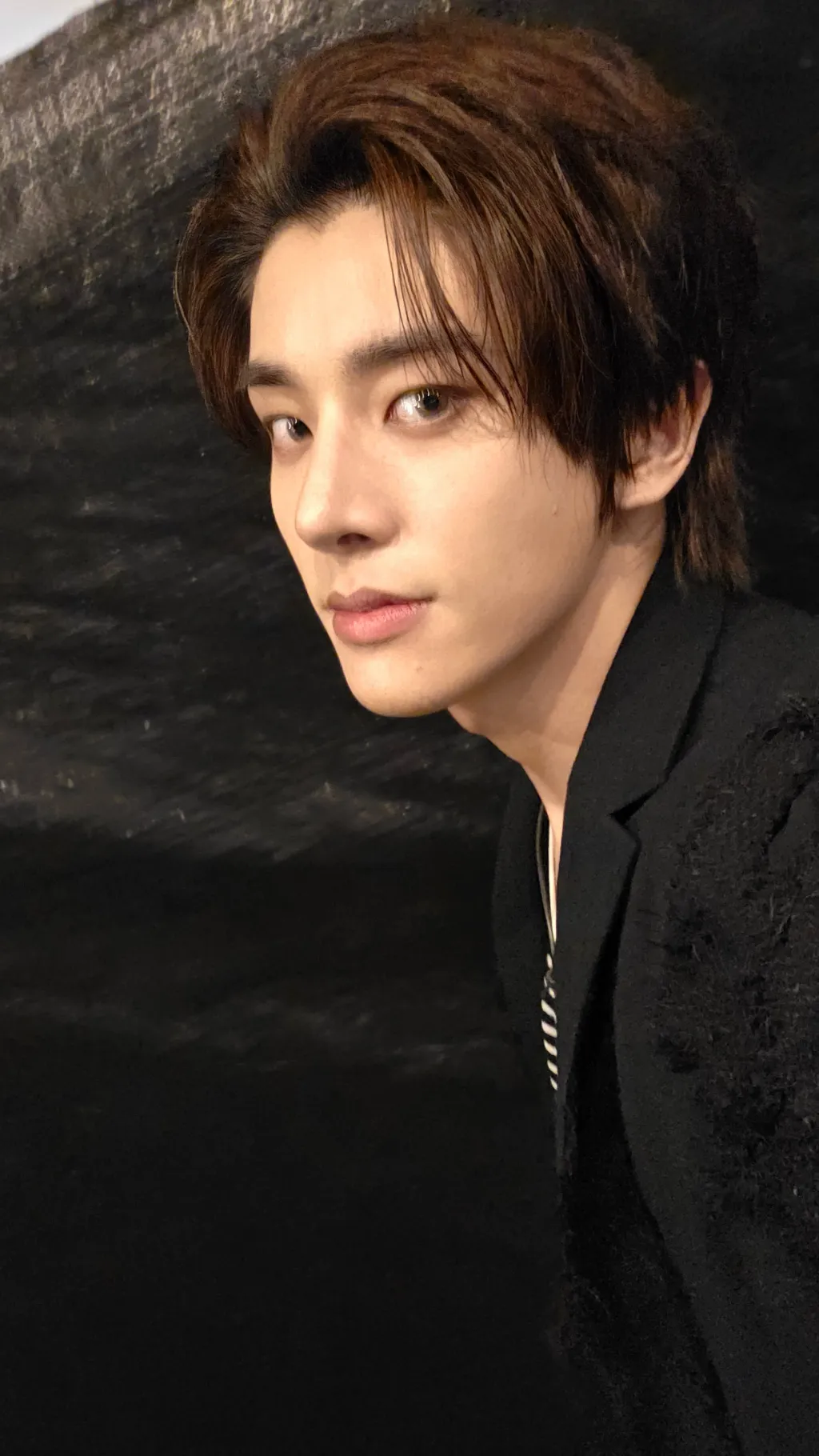 ai character: Sim Jaeyun  background