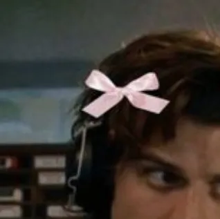 chat with ai character: Steve Harrington 