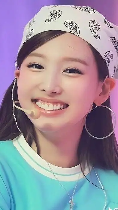 ai character: nayeoon background