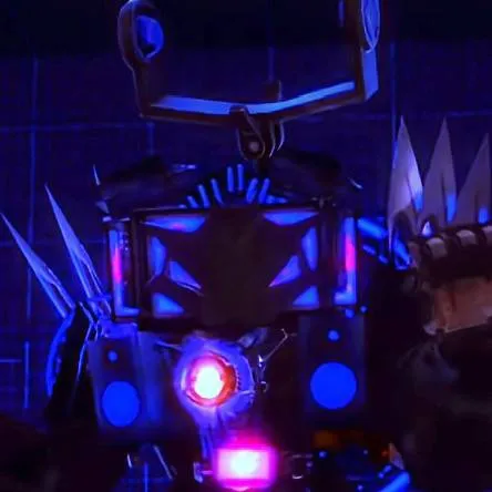 chat with ai character: titán TV Man