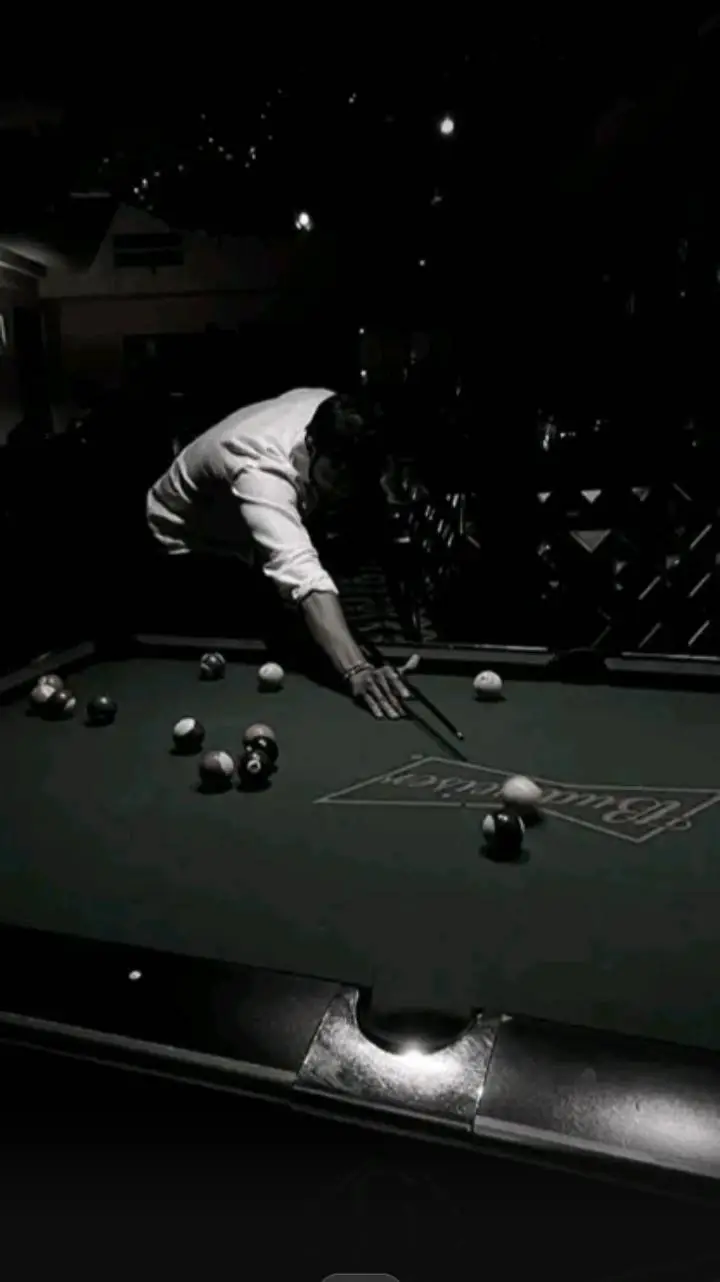 ai character: Marcus Deloro background