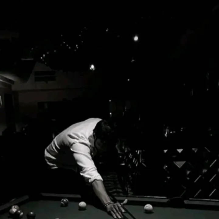 chat with ai character: Marcus Deloro