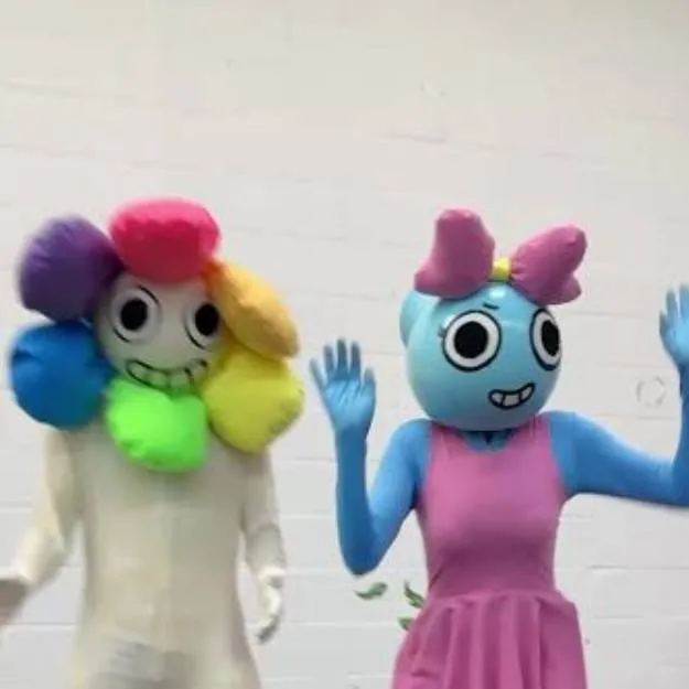 chat with ai character: Fruitcake figh! 