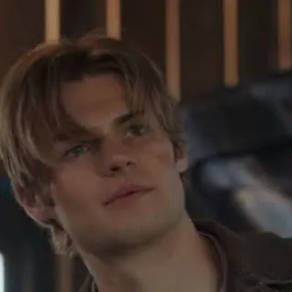 chat with ai character: Cole Walter