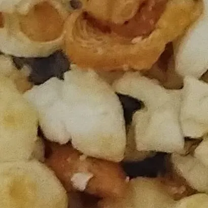 chat with ai character: popcorn 