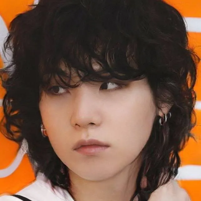 chat with ai character: Min Yoongi