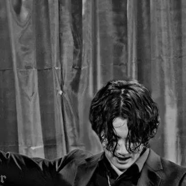 chat with ai character: Jungkook