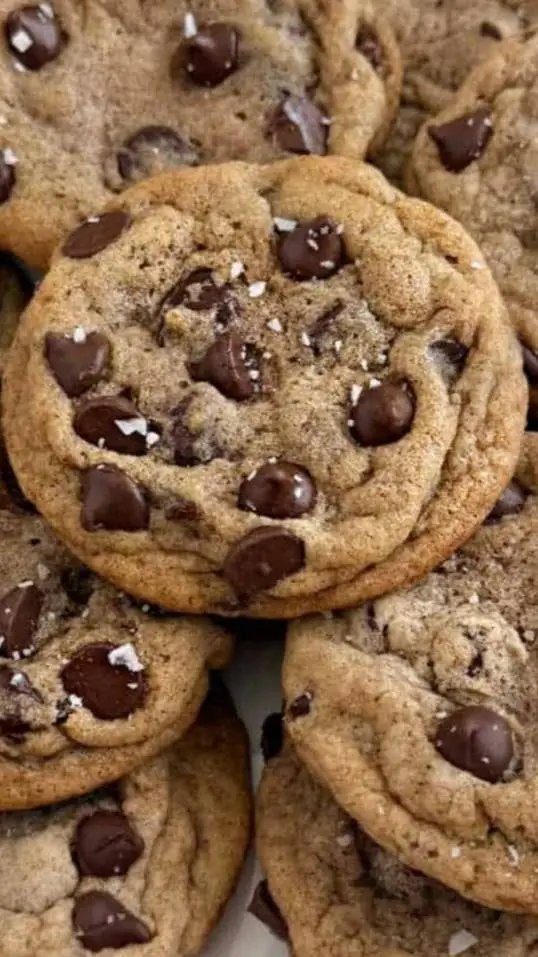 ai character: Cookie  background