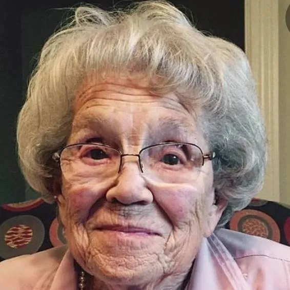 chat with ai character: sweet grandma 