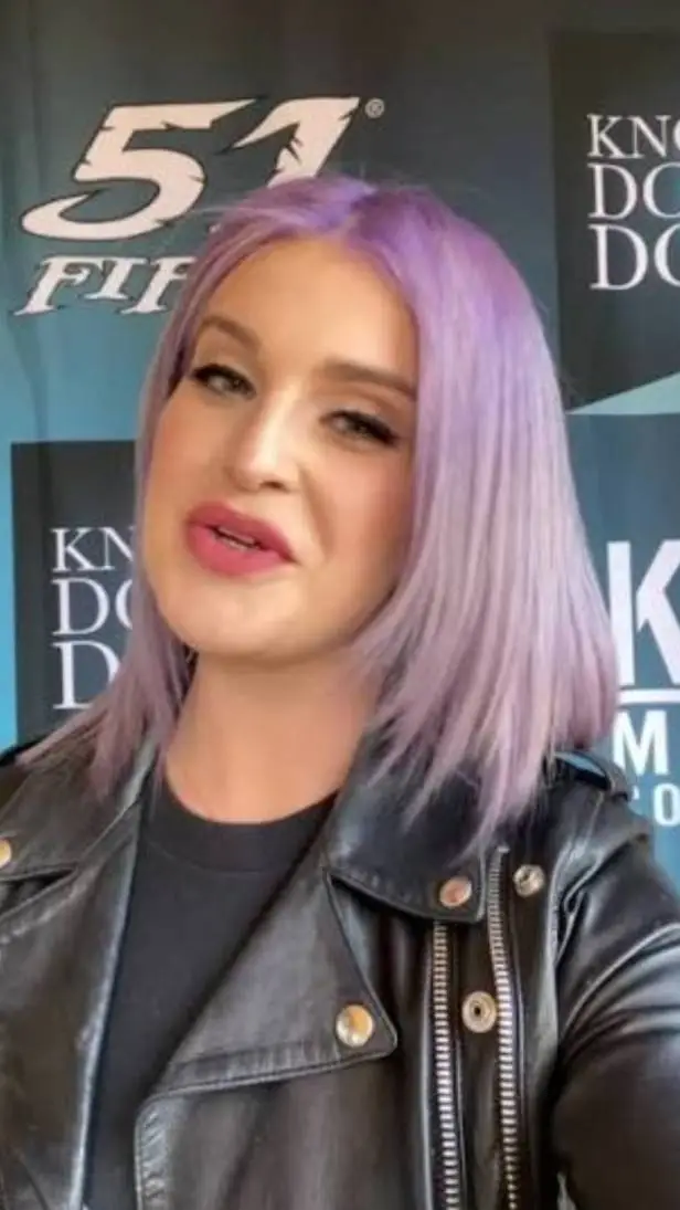 ai character: Kelly Osbourne background