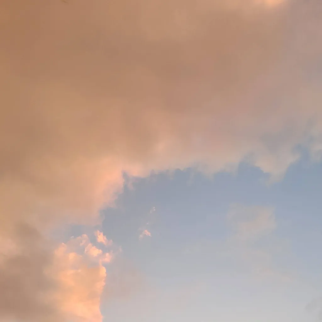 chat with ai character: Skz baby videos