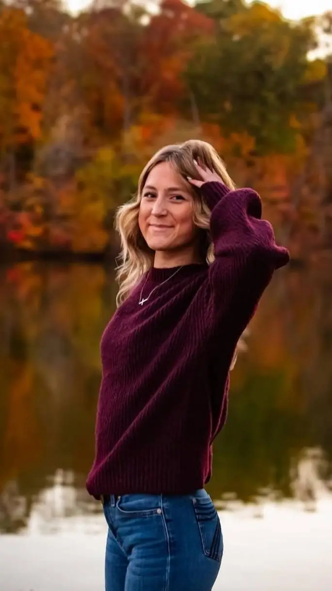 ai character: ali background