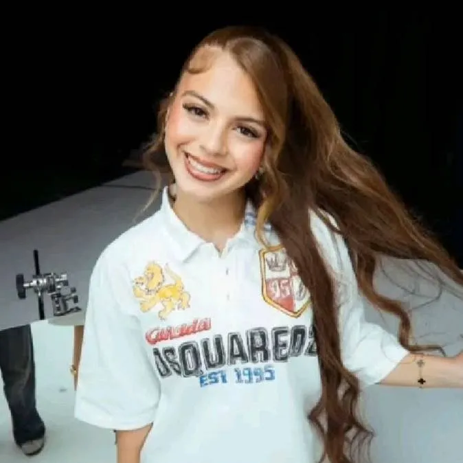 chat with ai character: zahdie 