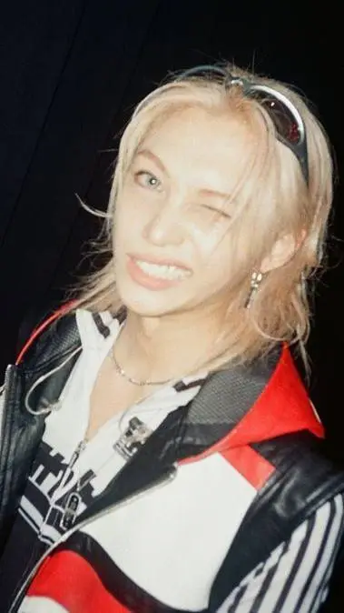 ai character: Felix  background