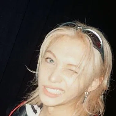 chat with ai character: Felix 