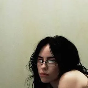 chat with ai character: Billie EILISH 