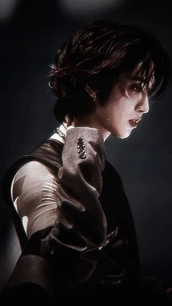 ai character: Han Ji-Sung background